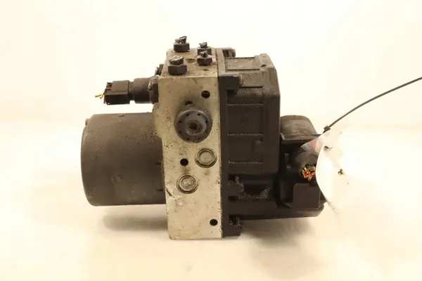 Bomba de travão Audi A4 B6 ABS ESP OEM 0265950011 image 6