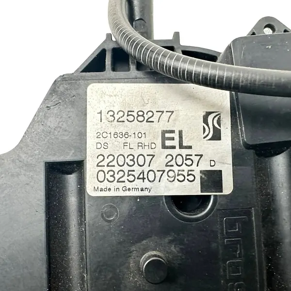 Vänster framdörrslås OPEL CORSA D 13258277 image 5