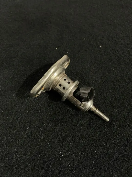 Injecteur AdBlue OEM 55504439 pour Opel Astra K 1.6L image 2