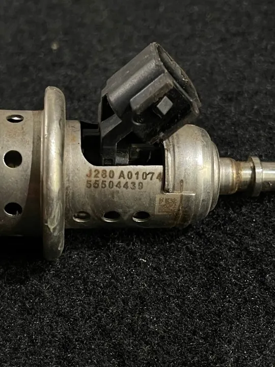 Injecteur AdBlue OEM 55504439 pour Opel Astra K 1.6L image 4
