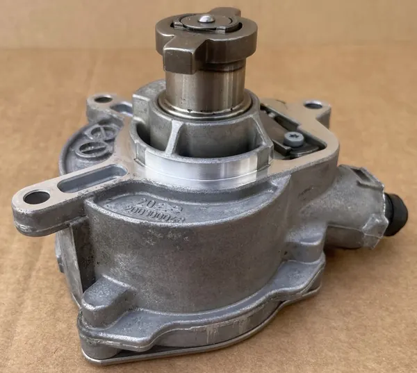 Bränslevakuumpump VW Audi 07K145100L image 4