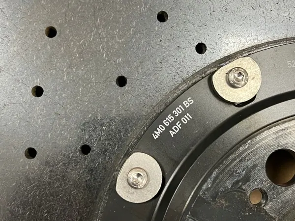 OEM 4M0615301BS Bremszangen & Scheiben für Audi S8 D5 image 3