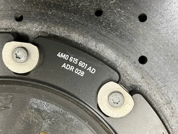 OEM 4M0615301BS Bremszangen & Scheiben für Audi S8 D5 image 6