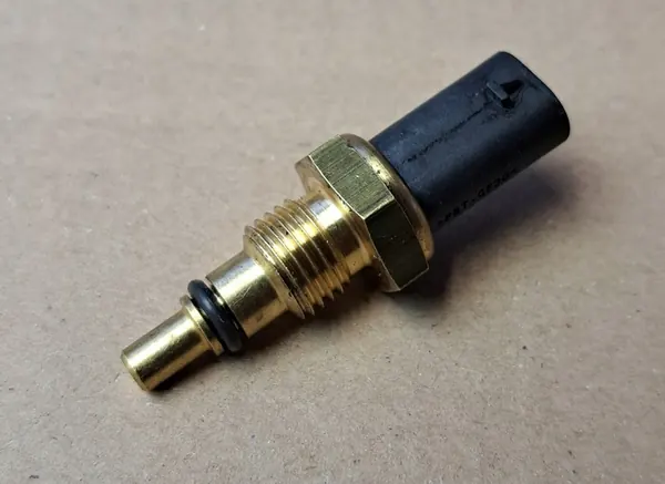 Mercedes Oil Temperature Sensor A0008051203 image 3