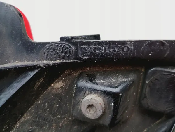 Volvo XC60 Luz de Neblina Traseira Direita OEM 31353286 image 3
