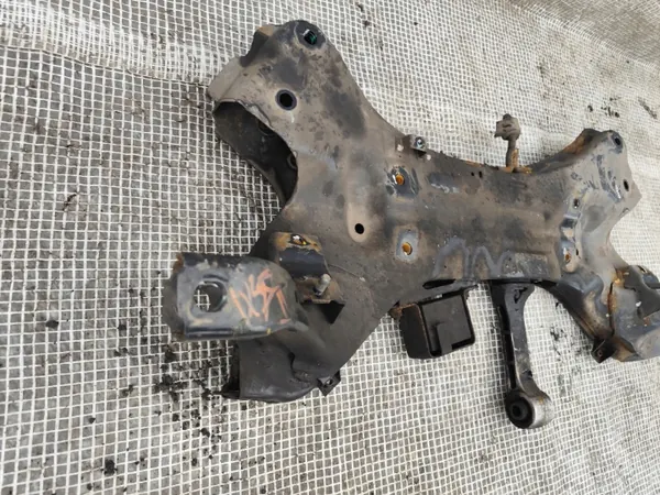 Sous-cadre avant Hyundai IX35 OEM - État utilisé image 5