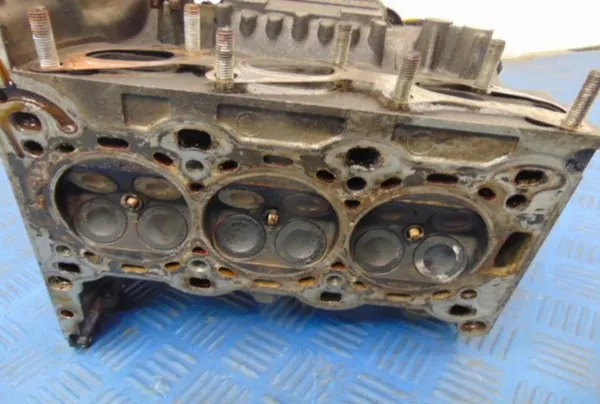 OPEL CORSA C 1.0 12V Zylinderkopf 90400233 image 7