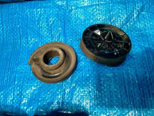Mola de Suspensão Audi OE OEM 80A511115BE - Usado image 4