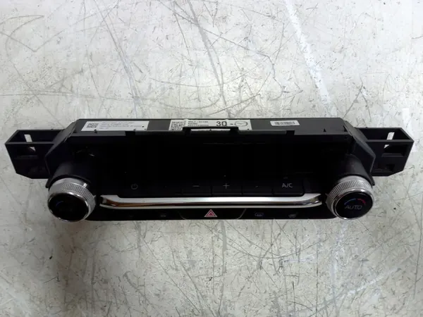 Painel de Controle de Climatização MAZDA CX-30 B0L7-61190 image 4