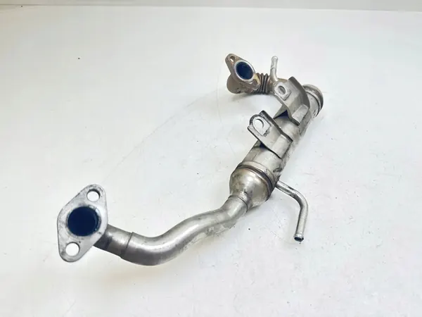 2002 Toyota Avensis Verso Refroidisseur EGR MTL18463 image 2