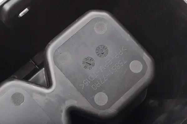 Getränkehalter Suzuki Jimny IV OEM 75851-77R0 image 8
