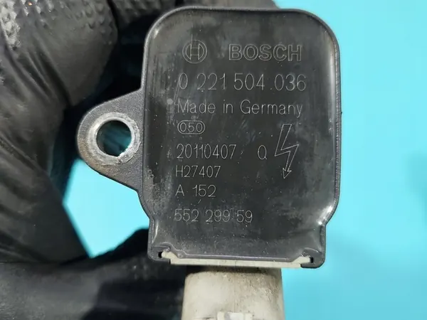 Bobina de ignição Alfa Romeo Giulietta 1.4 T Bosch OEM 0221504036 image 4
