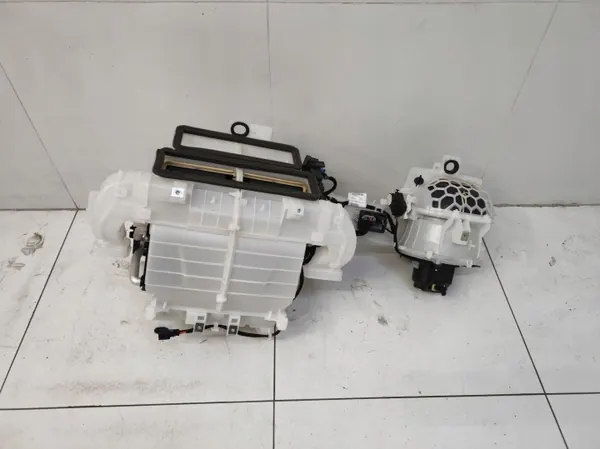 Lämmitysydin OEM 9809955180 Citroen Jumpy III:lle image 2