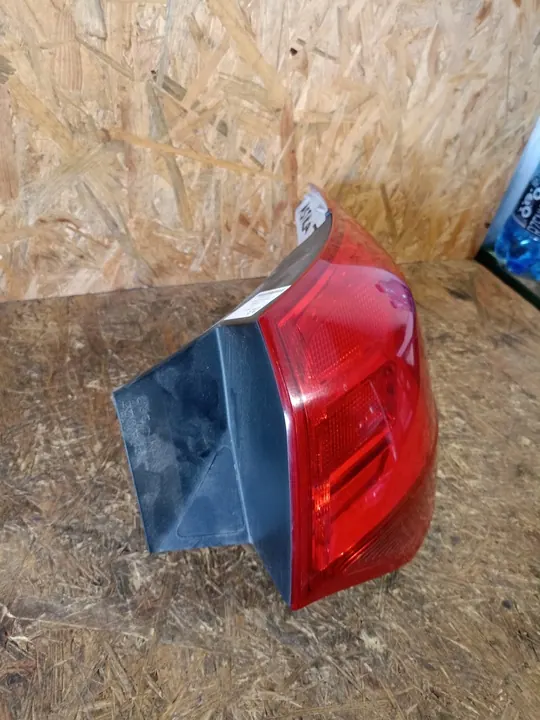 Opel Astra J Kombi Bakljus Höger 2009-2018 image 3