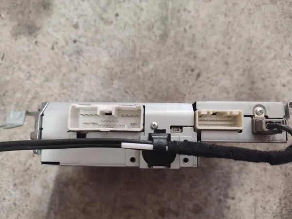 Module Radio Mazda 3 OEM BHS3 66 DRX 2015 image 3