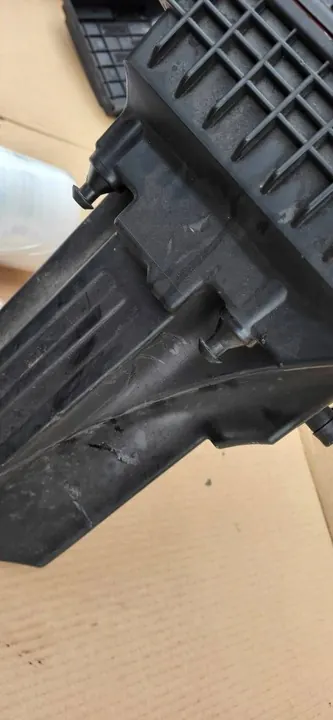 Couvercle de filtre à air Ford Fiesta ST image 2