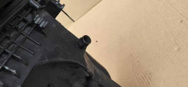 Couvercle de filtre à air Ford Fiesta ST image 3