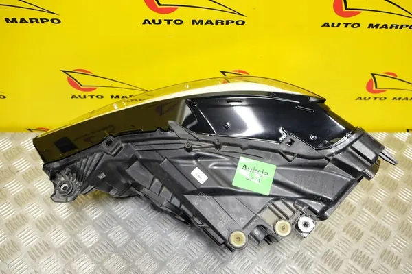 AUDI Q3 2018 Faro LED derecho USA OEM image 5