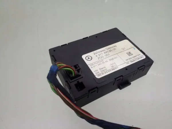Mercedes-Benz centrale vergrendelingsmodule OEM A2114452500 image 2