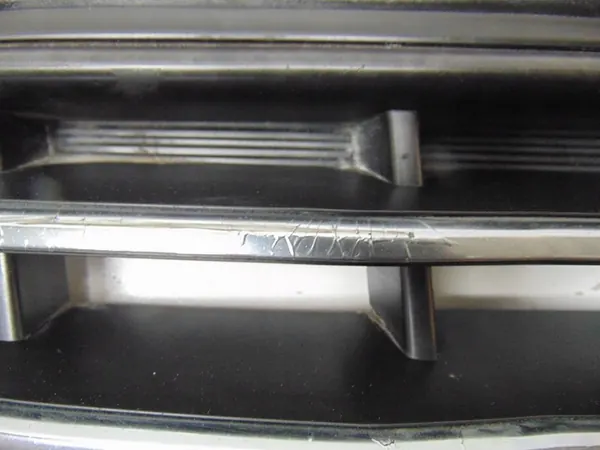 Volvo XC 60 13- Grill Radiator Chrome Logo 31333832 image 5