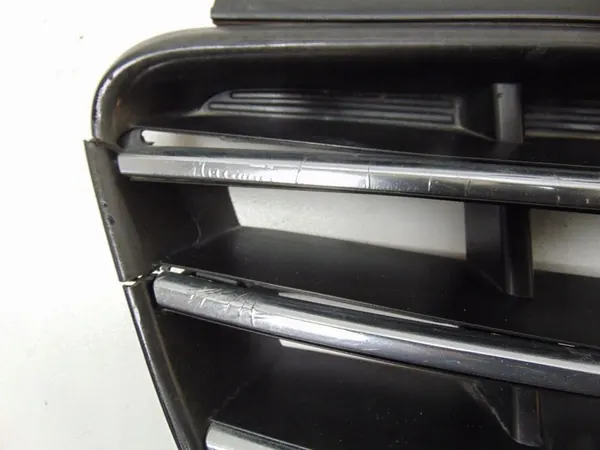 Volvo XC 60 13- Grill Radiator Chrome Logo 31333832 image 7