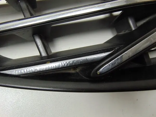 Volvo XC 60 13- Grill Radiator Chrome Logo 31333832 image 8