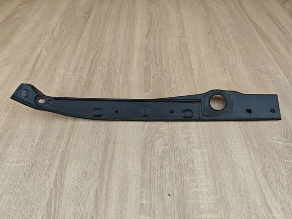 Etuoikea lokasuojus BMW G26 G22 OEM 7486826 image 2