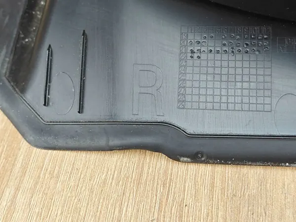 Etuoikea lokasuojus BMW G26 G22 OEM 7486826 image 5