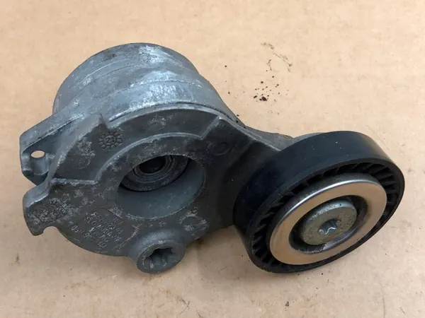 Vaihtovirtageneraattorin Hihnapyörä 06M903315L AUDI RS5 A4 A5 A6 Q5 Q8 image 6