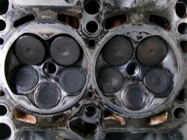 Cabeça do Motor OEM 058103373D para VW Passat image 8