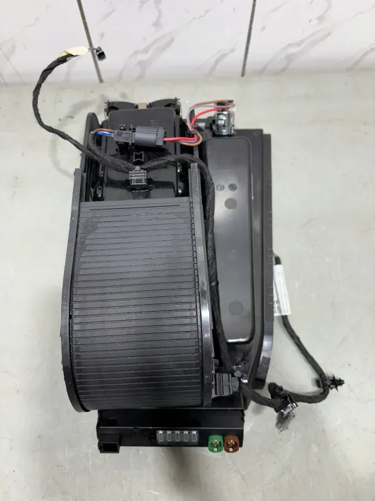 Audi E-Tron tunnelbekerhouder OEM 4KE862533D image 5