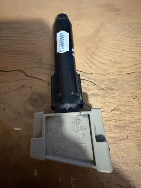 Ajovalopesu Mazda 3 2015 OEM 250220 oikea puoli image 2