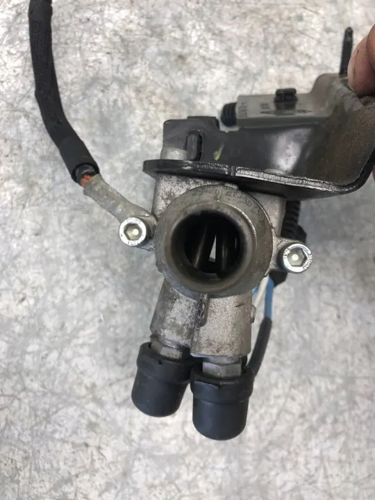 Chauffe-eau OEM 276258477R pour Renault Master IV image 4