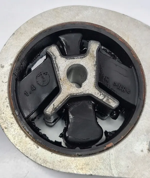 Moottorin Kiinnike Volvo V40 II 2.0 D P31325049 image 5