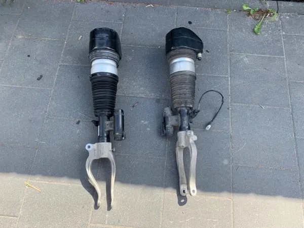 OEM 1234567 Front Shock Absorber for BMW 7 G11 G12 image 2
