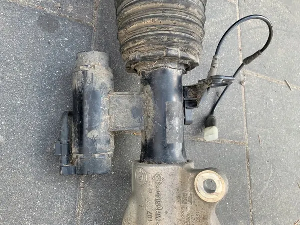 OEM 1234567 Front Shock Absorber for BMW 7 G11 G12 image 4