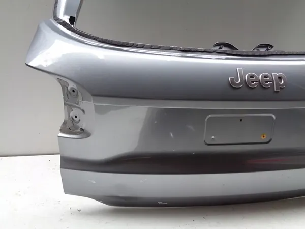 Takaluukku Jeep Avenger 23- OEM 49710 image 3