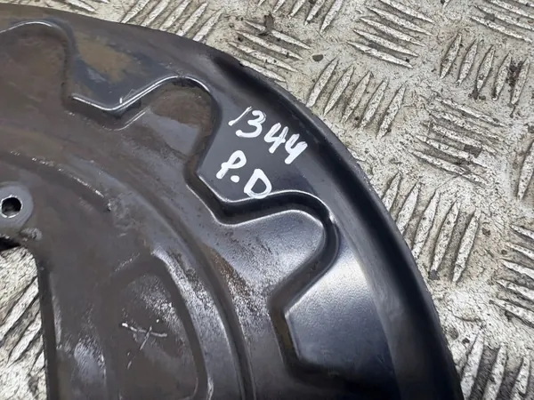 Écran de disque de frein avant Audi Q3 F3 2019 OEM AMD217694 image 8