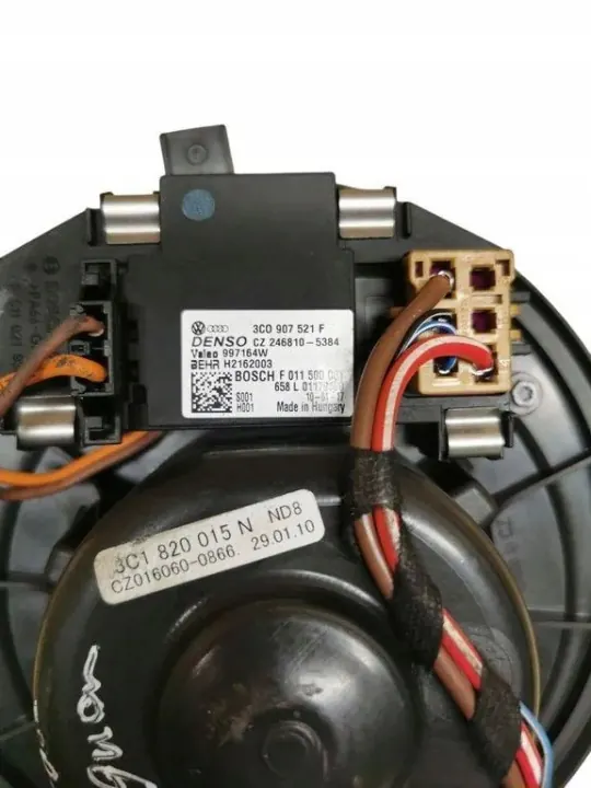 VW Lämmitysydin OEM 3C1820015N Passat B7 Alltrackille image 6