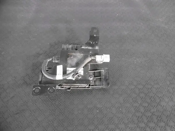 Kia Stinger radar dode hoek 95811-J5001 image 6