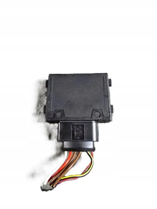 Module Commande Pompe Carburant Audi OEM 8W0906093E image 2