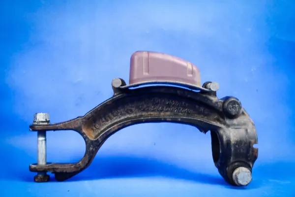 Garfo amortecedor Audi A8 S8 OEM 8R0413037C - Usado image 3