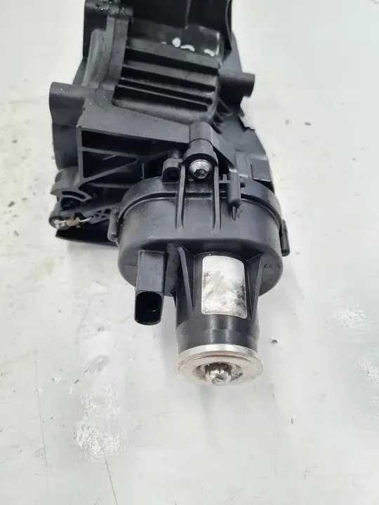 Collecteur d'admission VW GOLF VI CABRIO 1.6L diesel 2010 03L129711AQ image 3