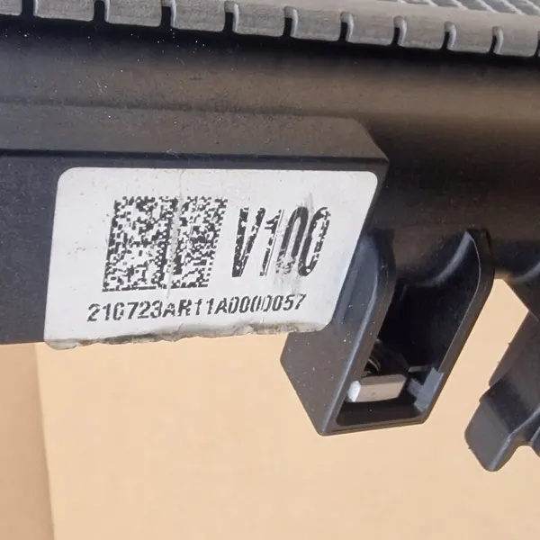 Radiateur d'eau Kia EV6 OEM 25310XXXXX - Occasion image 3