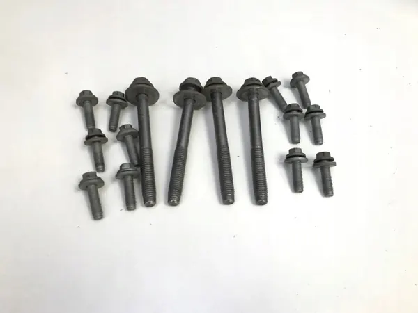 Volvo XC40 Recharge Ophangbout OEM GKU41791 image 2