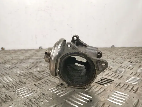 EGR-venttiili OEM 038129637D Mitsubishi Grandis 2.0L image 2