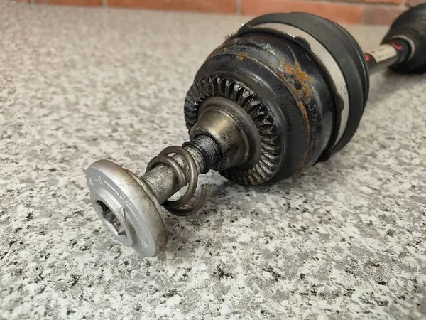 BMW F10 F11 Främre Vänster Drivaxel XDrive 7593043 image 2