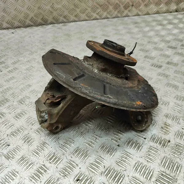 Snodo anteriore destro VW Sharan 2.0L OEM 3C0407254F image 2