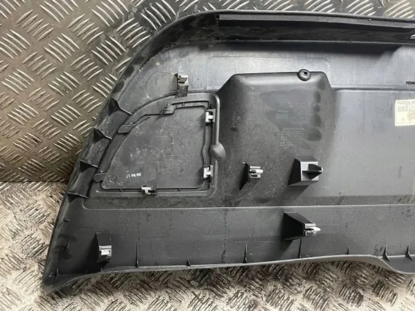 Garniture de coffre Seat Leon (1P) OEM 1P0867601 image 6