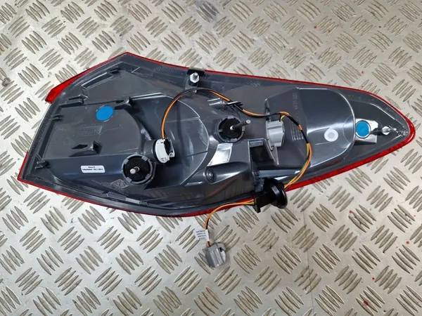 Höger Baklykt Ford Focus 2018 Kombi OEM JX7B-13404-EF image 3